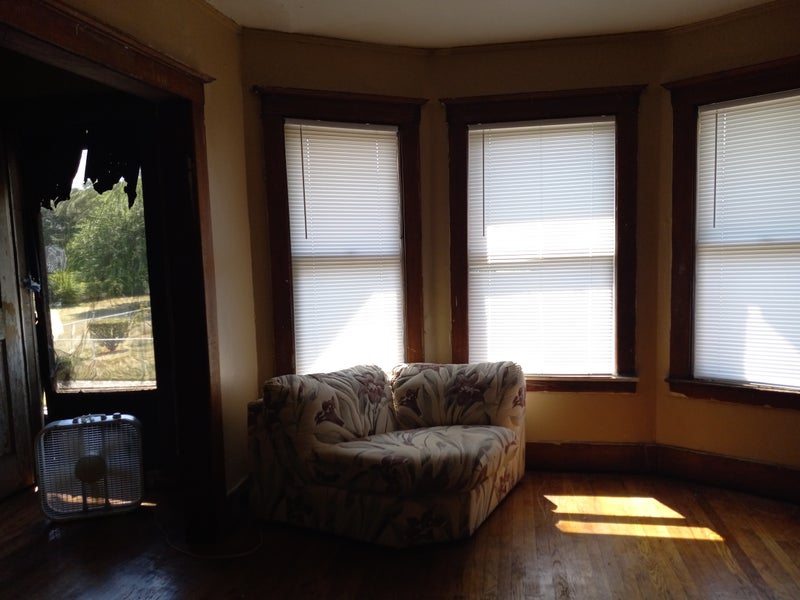 Photo 1: Large Room #1