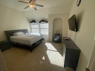 Fully Furnished Bedroom with Private Bathroom Main Photo