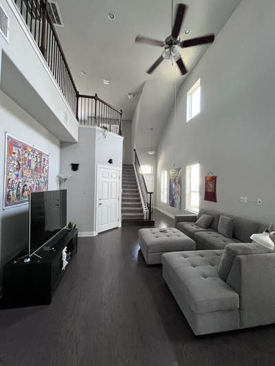 Available Rooms for Rent Main Photo