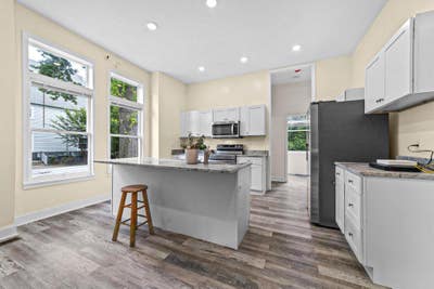 Highland Park Southern Tip Home Main Photo