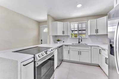 " Move into a Fully Furnished Room Today with All Main Photo