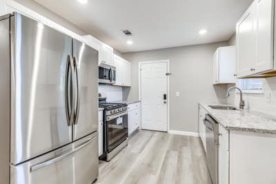 Forest Hill House with Updated KitchenDining area. Main Photo