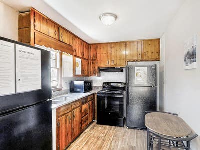 ** Beautiful home near Mt Zion Blvd with Spacious Main Photo
