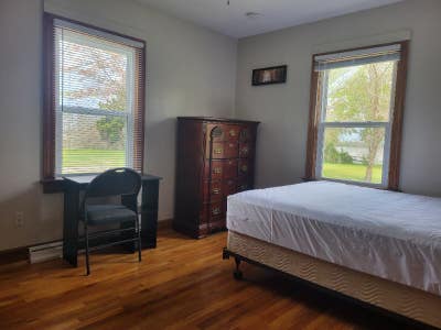Private room along the James River Main Photo