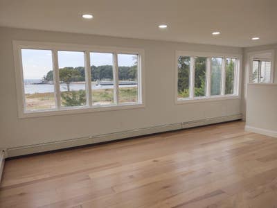 Beachfront Primary Suite House Share Main Photo