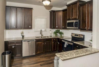 Beautiful spacious home in the City of Jonesboro Main Photo