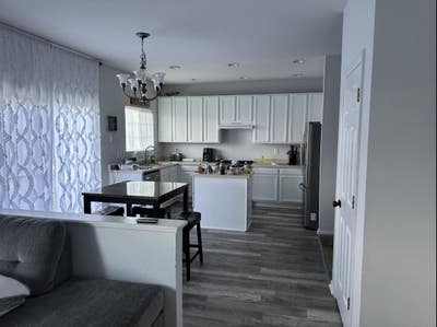 Comfy & HighQuality Aurora Home with Backyard Main Photo
