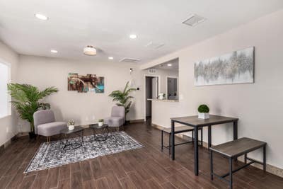 Beautiful Tempe House wAmazing Common Area, Fully Main Photo