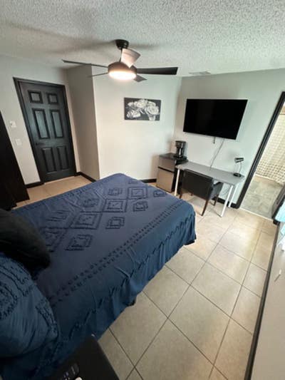 Spacious Master Room with Private Bathroom Main Photo