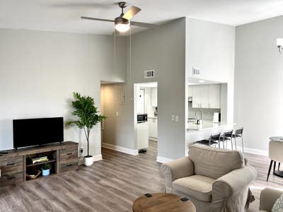 Master Suite for Rent – All Utilities Included! Main Photo