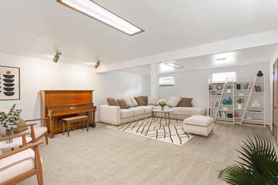 Classic Lakewood ranch-style home minutes from Slo Main Photo