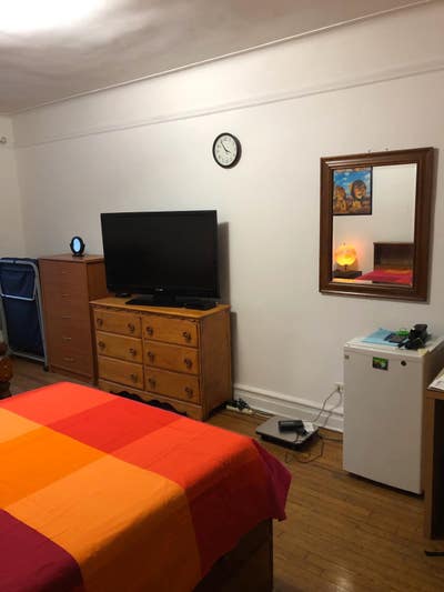 Room for rent in Jackson heights Main Photo