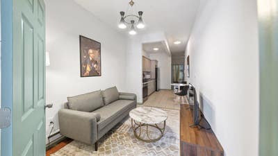 2 bed in East Harlem on a flexible lease Main Photo