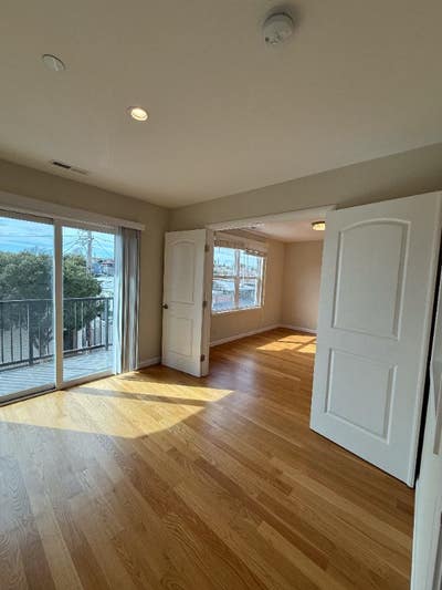 Penthouse Guest Suite in Co Living Space Main Photo