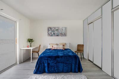 Master Room & Shared Bath - Miami Beach Main Photo