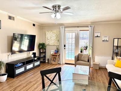 Gorgeous abode in Austin Main Photo