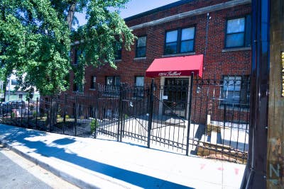 Newly Renovated One Bedroom Apartments(Utilities I Main Photo
