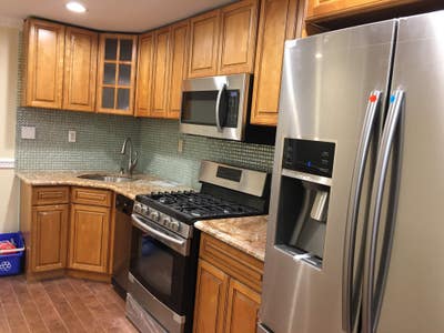 Beautiful apt with large back yard in Manhattan Main Photo