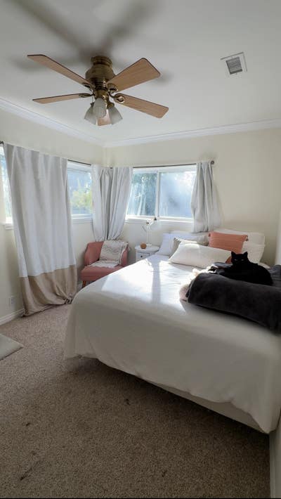 Private Bedroom in Peaceful Home Main Photo