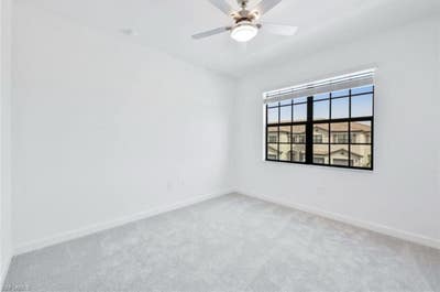 Bedroom w/ Private Bathroom for Rent Main Photo