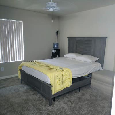 Cozy 1 bedroom with gym, pool access Main Photo