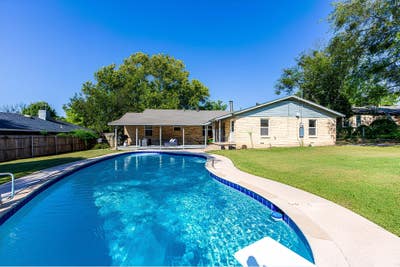 Richland Hills House with Dining area. Beautiful & Main Photo