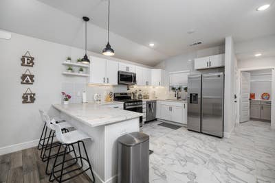 Best home in Fort Worth! 5min to Downtown, 15min A Main Photo