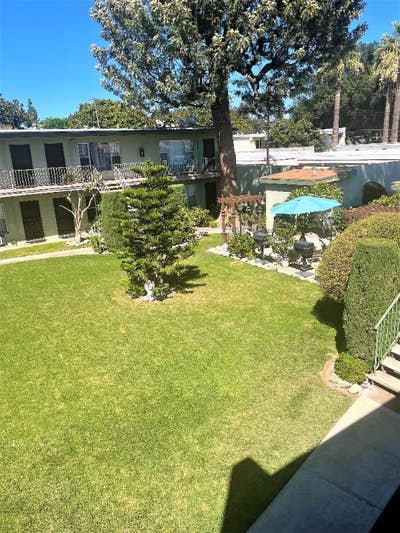 Lovely 1 Bedroom with Garage Main Photo