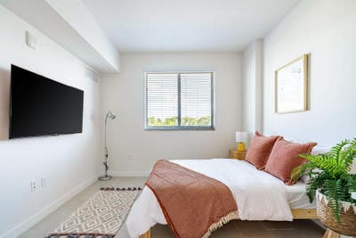 Master Ensuite Room - Miami Shores Main Photo