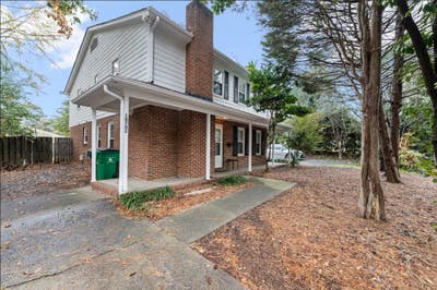 Room for Rent ― Blue Heron Dr | $800/month Main Photo