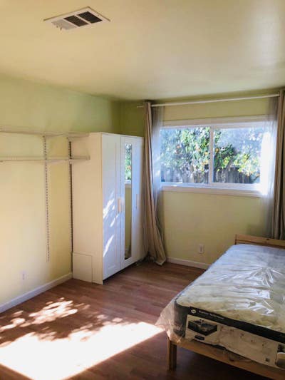 $850 / 150ft2 - Furnished Suite w/ Private Bath Main Photo
