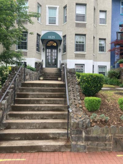 Capitol Hill Apartment Main Photo