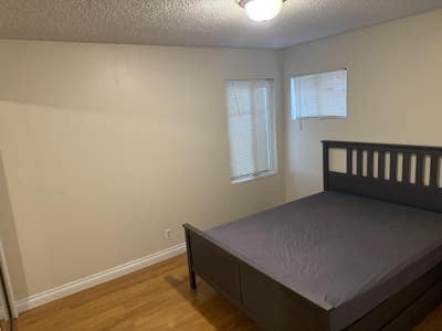 Furnished room w/shared bathroom near 60/605/57 fw Main Photo