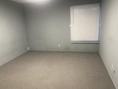 1,200 Glen park bedroom and separate bathroom Main Photo