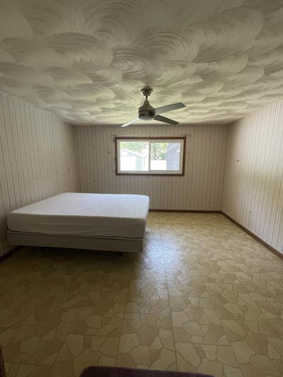 Big bedroom with private bathroom Main Photo