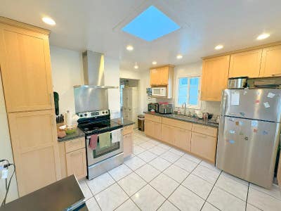 86 Everglade Drive Main Photo