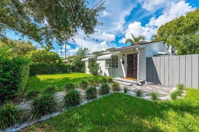Room in 2 BR House - Hot Tub, Outdoor Gym, Beach Main Photo