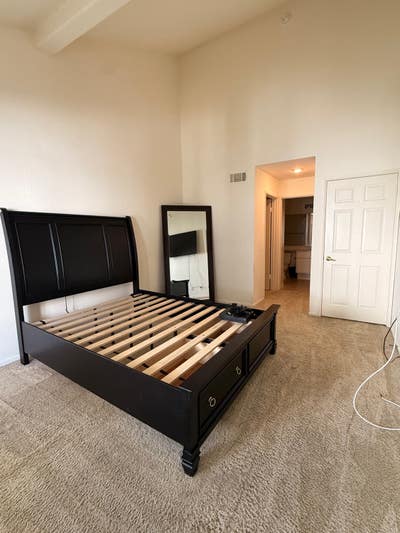 Spacious Room for Rent in Gated Community Main Photo
