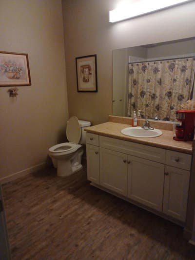 Room for Rent Main Photo