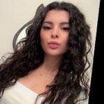 Professional Female seeks a small or large room Main Photo