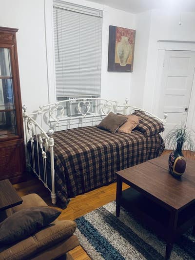 Fully furnished Parkside Studio1 $795 Main Photo