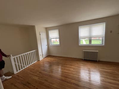 Room open for rent! Need a roomate! Main Photo