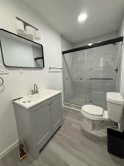 Private Rooms Available in Newly Renovated Home ― Main Photo