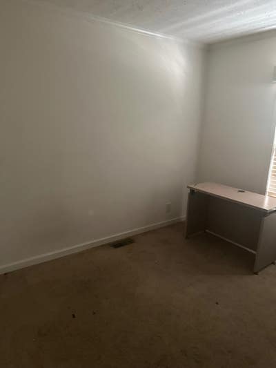 Room for rent Main Photo