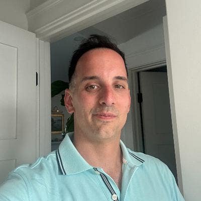 Clean Professional Male Main Photo