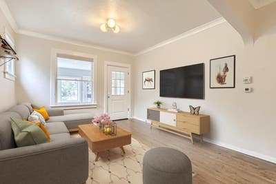 Sophisticated Highlands home walkable to popular e Main Photo
