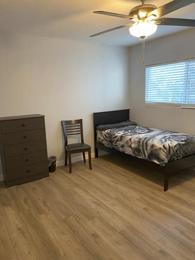 Room for Rent Main Photo