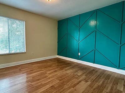 Artsy queer Roomate wanted! Main Photo