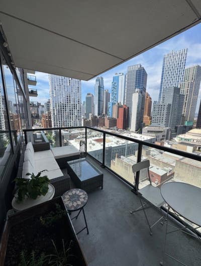 Furnished 2BR w/ Views & Balcony ― Sept 1 Main Photo
