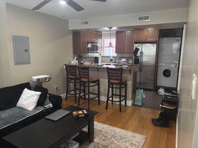 Looking for tenant Main Photo